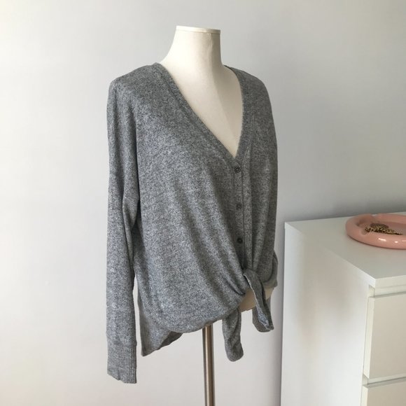 Abercrombie & Fitch Grey Front Tie Button Down Cardigan - Picture 4 of 6